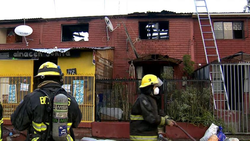 "Todo tiene solución": El optimismo de los vecinos de Melipilla tras incendio en 15 casas