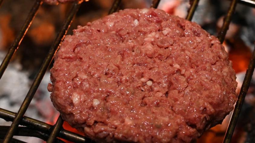 Pan de oro, carne wagyu y mayonesa de pato: Así es la hamburguesa más cara del mundo