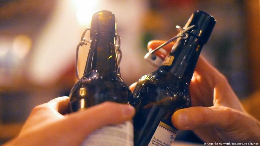 Estudio plantea que el consumo de alcohol podría estar relacionado con el cáncer