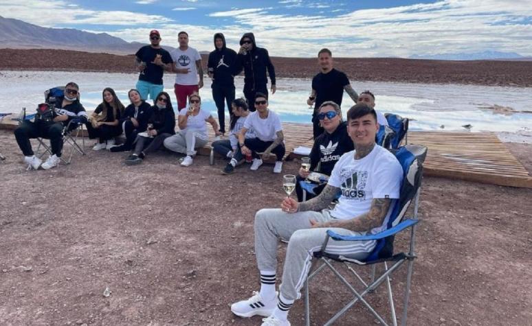 Las envidiables vacaciones de Erick Pulgar en San Pedro de Atacama: llevó a sus amigos y vecinos