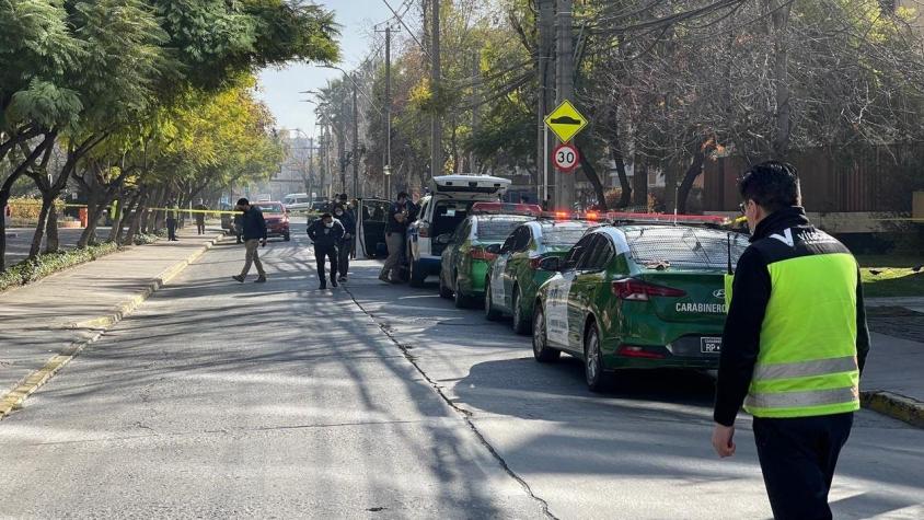 Adulto mayor es baleado en intento de robo de su vehículo en Vitacura