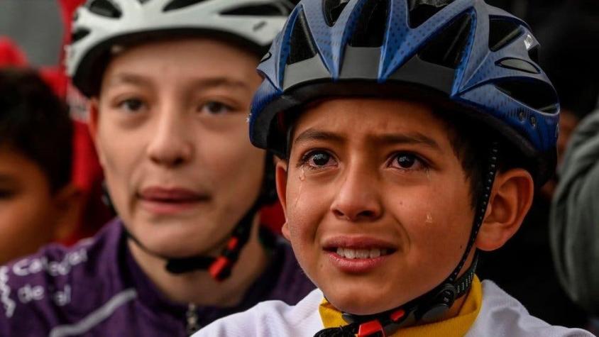 La trágica muerte el niño ciclista colombiano cuyo rostro lleno de emoción dio la vuelta al mundo