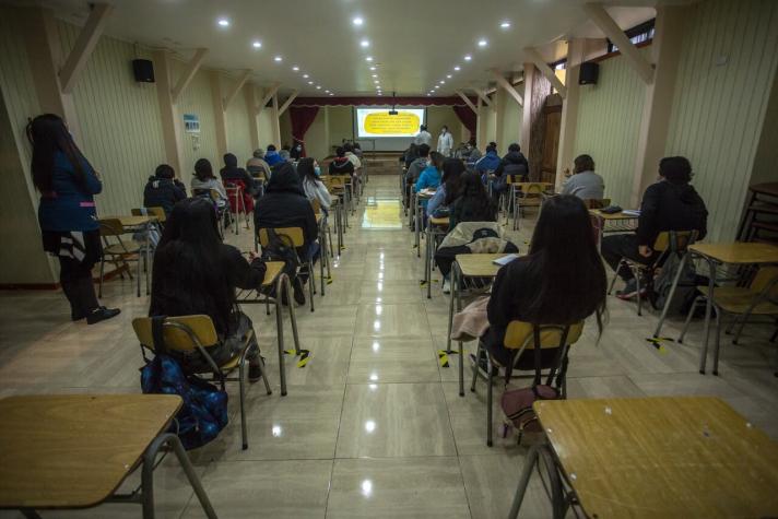 Colegio de Profesores asegura que 31 comunas de la RM no volverá a clases presenciales este lunes