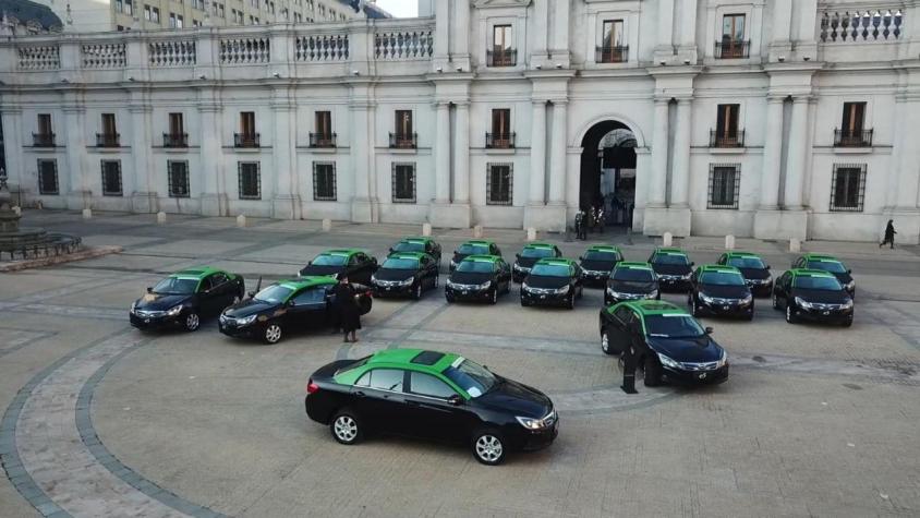 [VIDEO] Taxis 100% eléctricos debutarán en las calles de la región Metropolitana