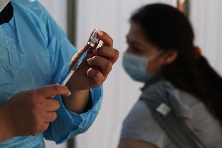 ¿Dónde me vacuno?: Revisa dónde inmunizarte este 31 de julio en la Región Metropolitana