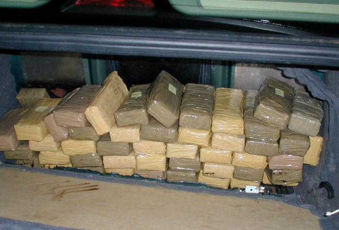 Ecuador incauta 9,6 toneladas de cocaína en "histórico" decomiso