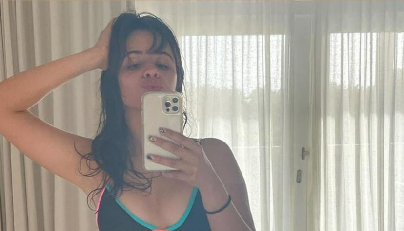 Camila Cabello deslumbró con microbikini tras defenderse de las críticas por su cuerpo