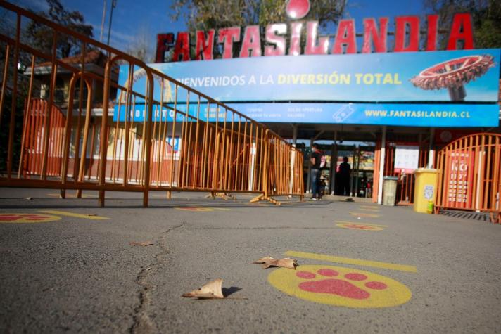 Violenta pelea se registra dentro de Fantasilandia: discusión habría comenzado por saltarse la fila