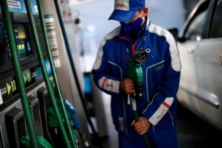 Gobierno anuncia modificaciones al Mepco y bencinas bajarían esta semana hasta $26 por litro