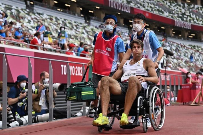 Tokio 2020: Dura caída obliga a atleta a salir en silla de ruedas y retirarse del Decatlón