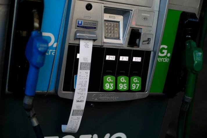 ENAP confirma baja de los combustibles y precio de la bencina disminuirá hasta 26 pesos este jueves