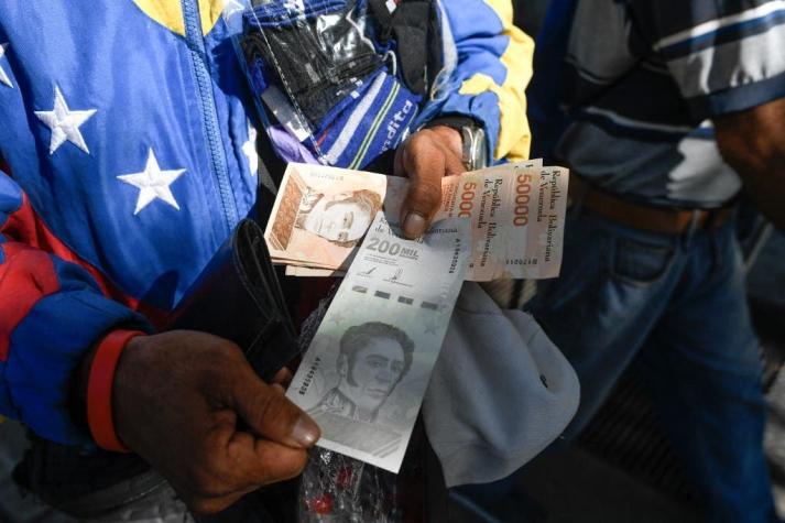 Venezuela eliminará seis ceros a su moneda y anuncia nuevos billetes