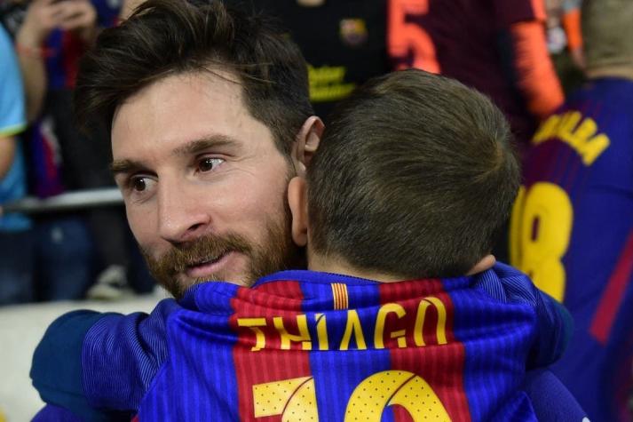 "Yo me voy a reír de tu padre": Hijo de Messi responde a hinchas que llegaron a la casa del atacante