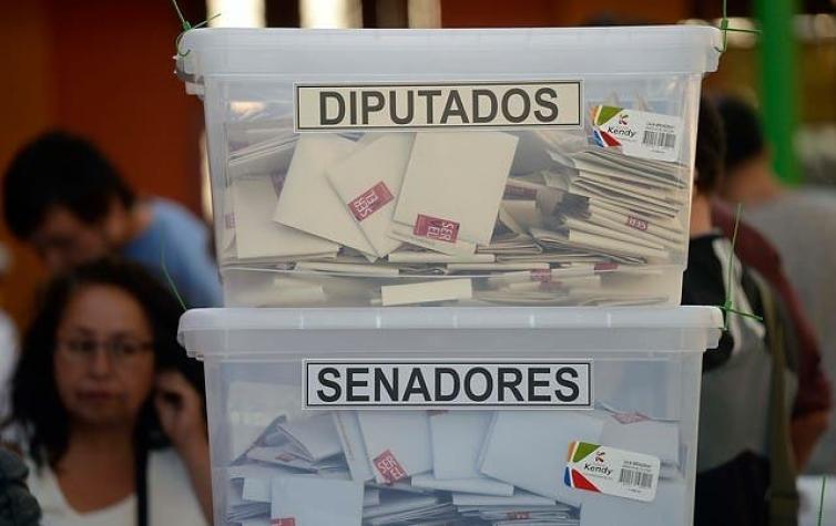 Chile Vamos y Partido de J. A. Kast exploran fórmula para ir juntos en lista parlamentaria