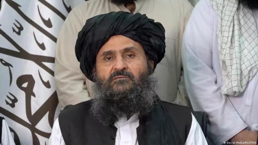 Regresa a Afganistán Baradar Akhund, el posible próximo presidente talibán