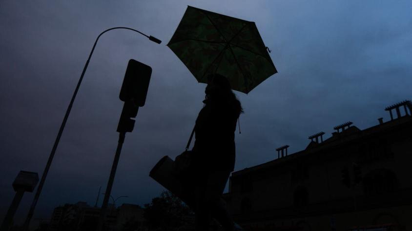 Reportan corte de luz en diversas comunas de la región Metropolitana