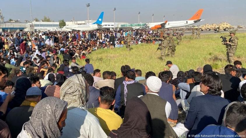 La OTAN mantendrá tropas en aeropuerto de Kabul mientras dure la evacuación