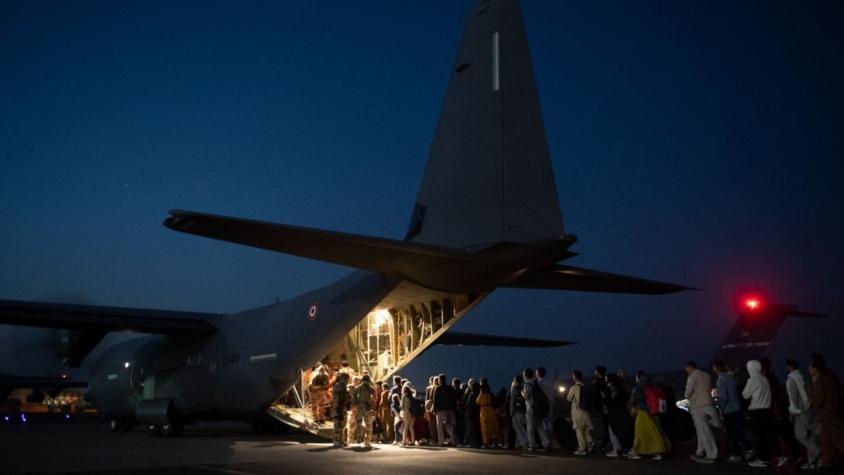 Afganistán: España anuncia el fin de sus operaciones de evacuación en Kabul