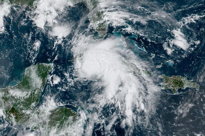 Ciclón Ida se convierte en huracán al acercase a Cuba según servicios meteorológicos de EE.UU.