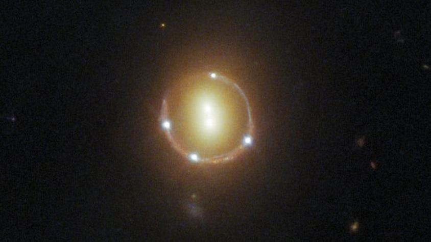 Qué son los "anillos de Einstein" que fotografió el Hubble y por qué son un fenómeno tan extraño
