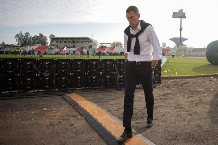 Palestino goleó 3-0 a Universidad Católica y crecen rumores de la salida de Poyet