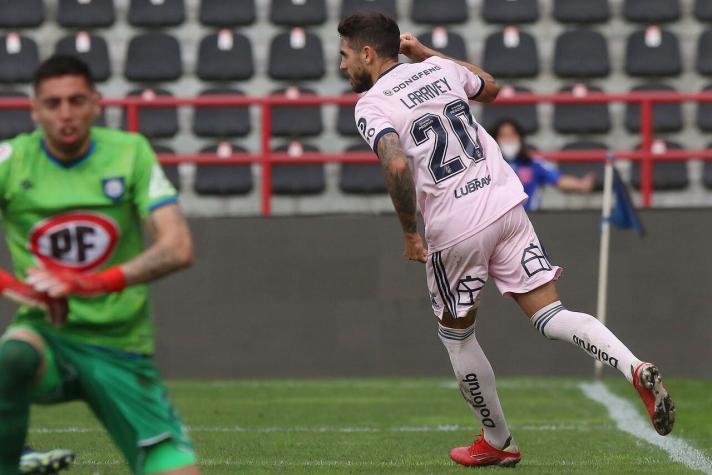 Larrivey salvó a la U ante Huachipato y se llevó un punto desde Talcahuano