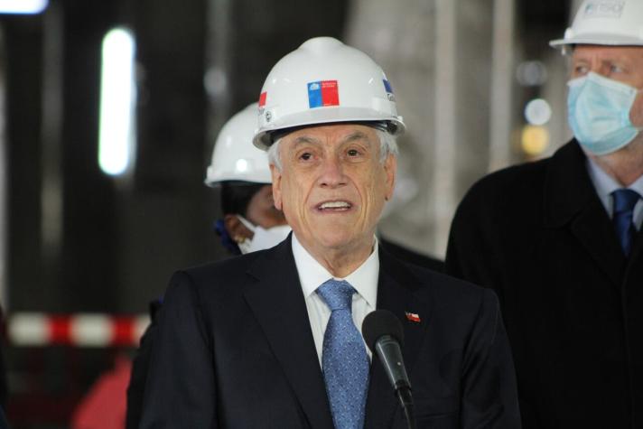 Presidente Piñera afirma que bonos ayudan pero el "empleo permite asegurar calidad de vida"