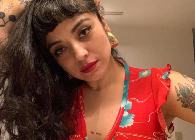 Mon Laferte sorprende a sus seguidores con fotografía del avance de su embarazo