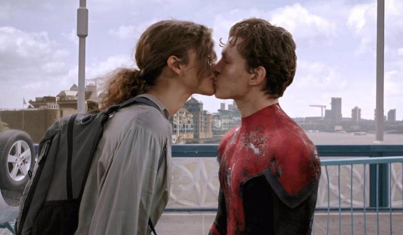"Mi MJ": Tom Holland derrite internet vestido de Spider-Man en su feliz cumpleaños a Zendaya