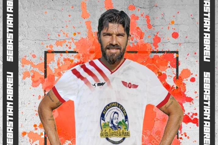 El club 32 de su carrera: Sebastián Abreu se olvida del retiro y vuelve al fútbol en su ciudad natal
