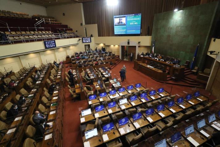 Cámara despacha suspensión de la evaluación docente hasta 2022