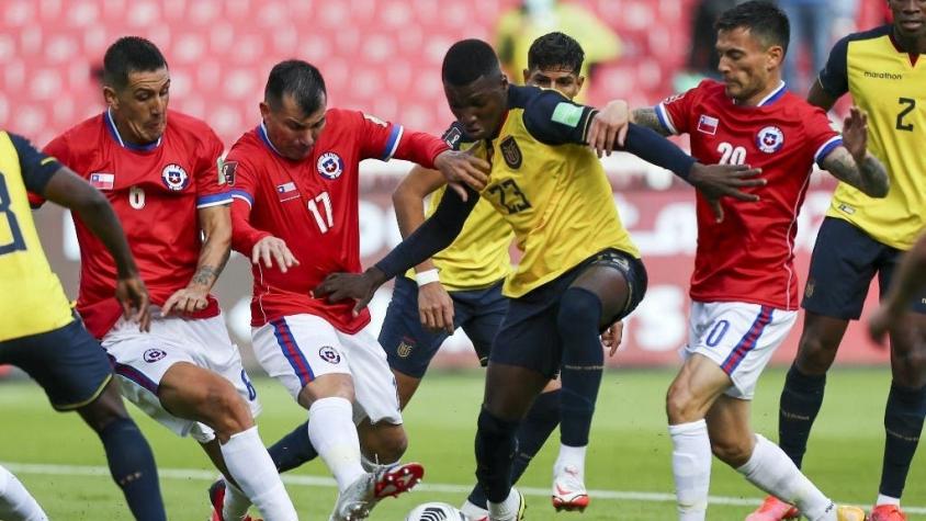 La Roja empata con Ecuador en Quito tras más de media hora con un hombre más