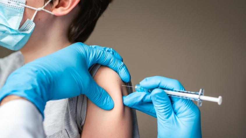 Vacunación a niños contra COVID-19: Cuándo comienza y todo lo que debes saber sobre los protocolos