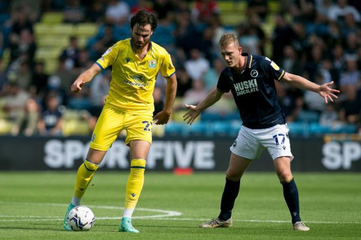 Blackburn Rovers anuncia titularidad de Ben Brereton "burlándose" de los hinchas chilenos