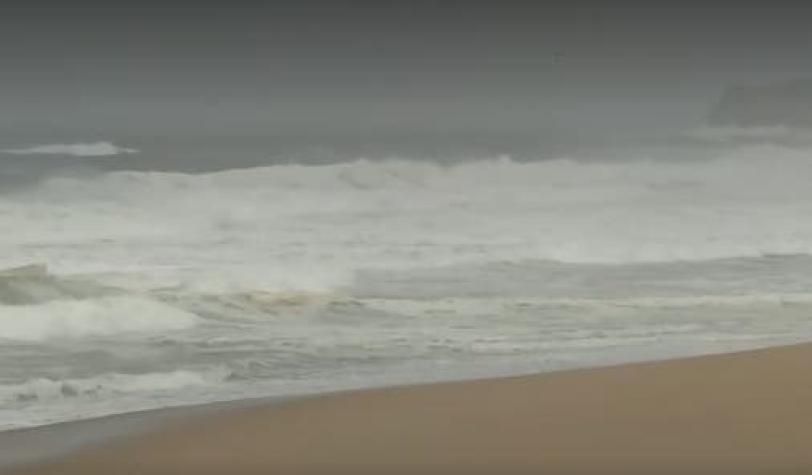 [VIDEO] Hombre murió ahogado tras ingresar a la playa en El Quisco: No respetó aviso de marejadas