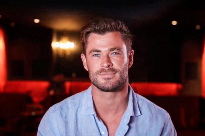 Chris Hemsworth publicó una foto de su padre y las redes alucinan con su parecido