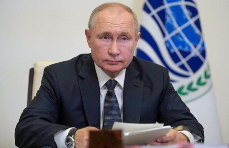 Putin en aislamiento por ser contacto estrecho de coronavirus