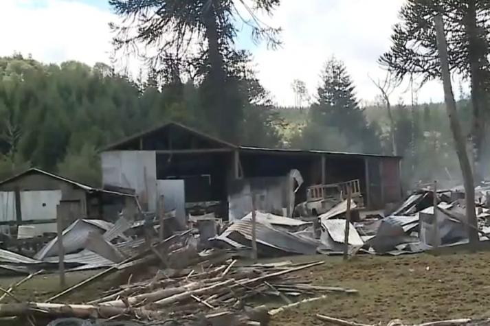 Habría sido intencional: Matrimonio se encuentra grave tras incendio en su casa en La Araucanía