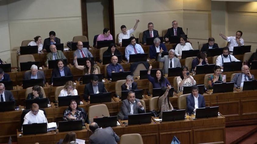 [VIDEO] Reabren debate sobre bajar sueldo de parlamentarios