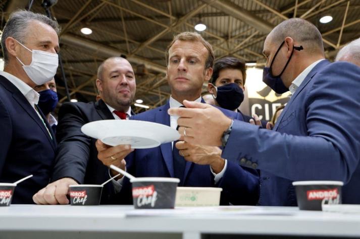 Nueva agresión a Emmanuel Macron: le lanzaron un huevo al Presidente de Francia en Lyon