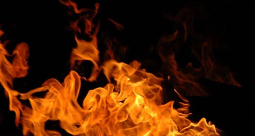 Mujer murió en un ritual para "limpiar sus impurezas": Se quemó tras ser bañada con alcohol y azufre