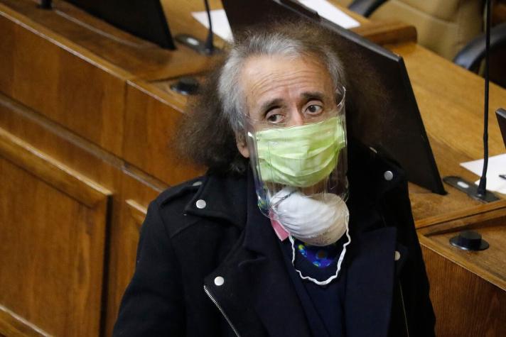 Aludió a las vacunas y pidió "meditar": Florcita Alarcón reapareció en debate por cuarto retiro