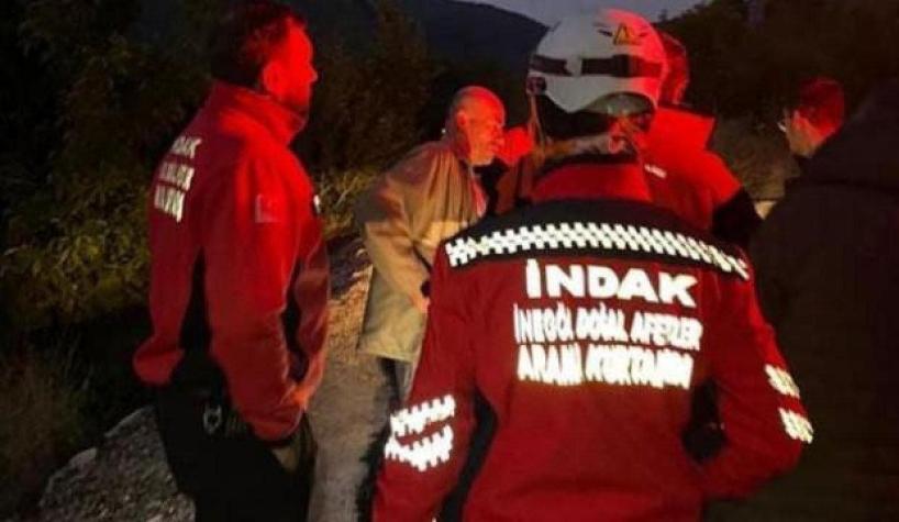 Hombre borracho dado por desaparecido se suma a su propia búsqueda: "¿A quién estamos buscando?"