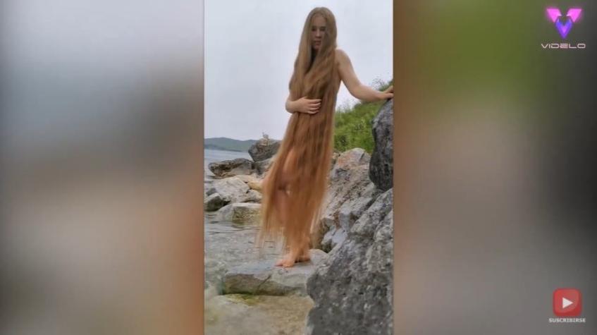 La "Rapunzel" rusa: El increíble caso de la mujer no se ha cortado el pelo en más de 20 años
