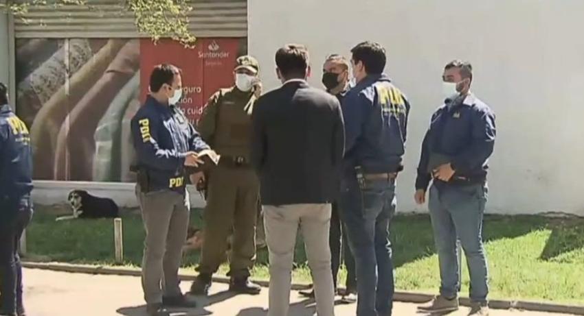 Hombre fue baleado tras resistirse a robo en Quinta Normal: lanzó bolso con dinero a un patio