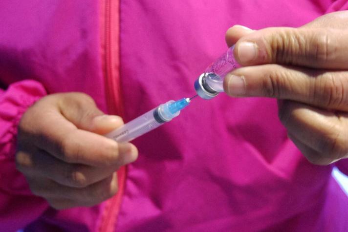 Niño de 8 años es hospitalizado tras ser vacunado con primera dosis de Sinovac