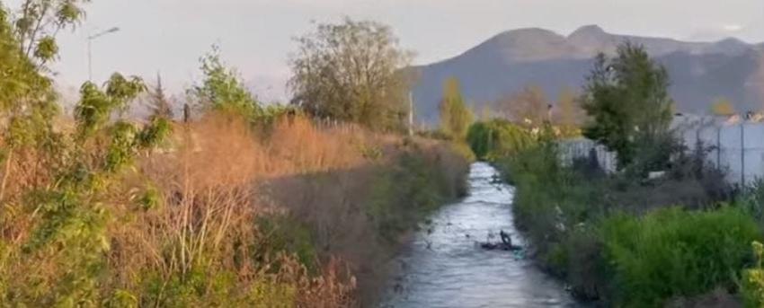 Abuelo y nieto mueren ahogados al caer a un canal en Rancagua