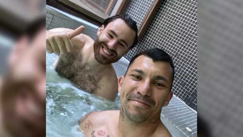 El relajo de Ben Brereton y Gary Medel en la concentración de La Roja