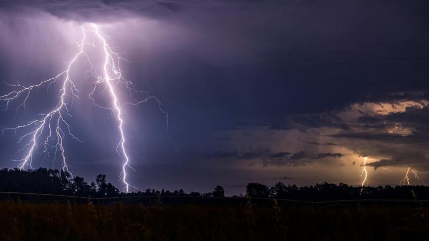 En cinco regiones del país: Pronostican tormentas eléctricas y vientos a partir de este miércoles