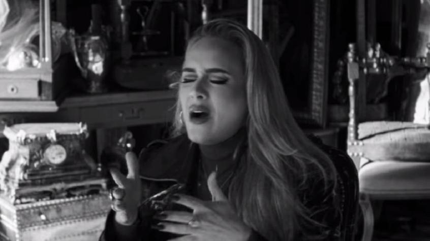 El vínculo entre "Easy on me" y "Hello" que notaron los fans de Adele tras estreno de su nuevo tema